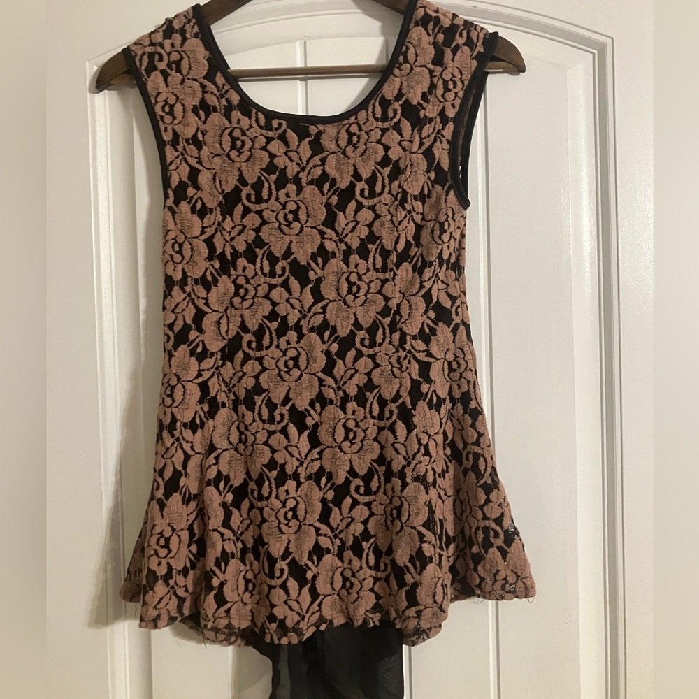 Julie’s closet top size small